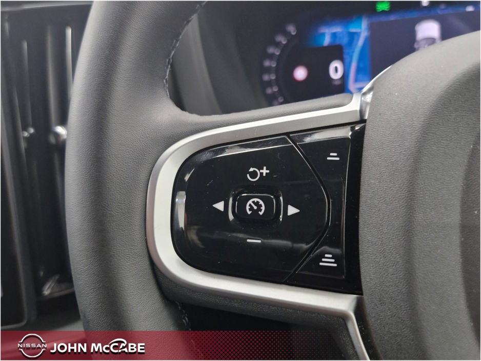 2026 Volvo XC60 2L Petrol Plug-in Hybrid For Sale Images