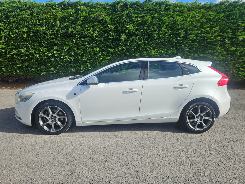 2015 Volvo V40 1.6L Petrol For Sale Images