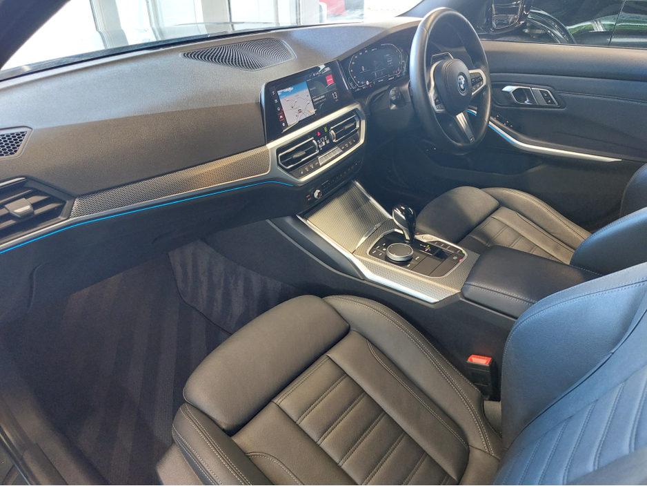 2022 BMW 3 Series 2.0L Petrol Plug-in Hybrid For Sale Images