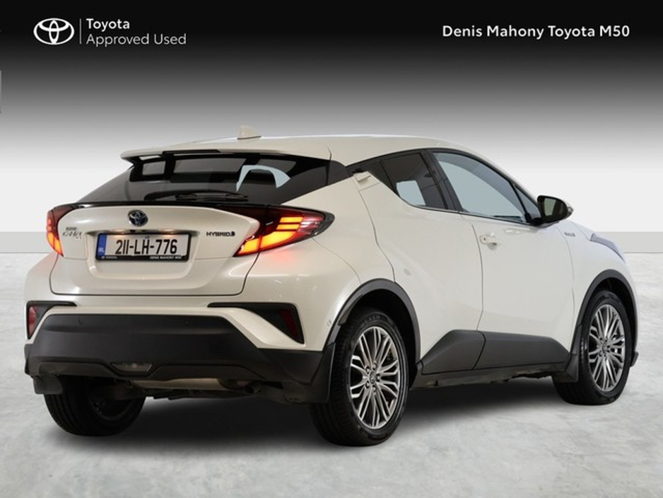 Toyota C-HR Hybrid Sol — thumbnail 2