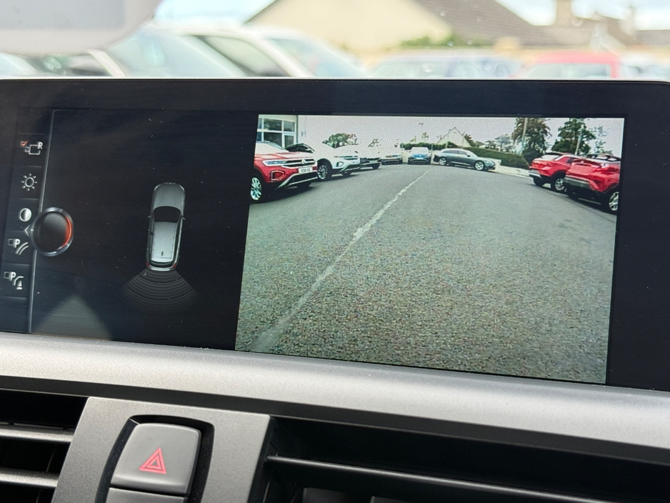 BMW 1 Series SPORT 2.0 DIESEL AUTOMATIC *REAR VIEW CAMERA, 16 " ALLOYS, REVERSE SENSORS, CRUISE CONTROL, BLUETOOTH CONNECTIVITY, DUAL ZONE CLIMATE CONTROL, PUSH START/STOP BUTTON, SERVICE HISTORY* — thumbnail 16