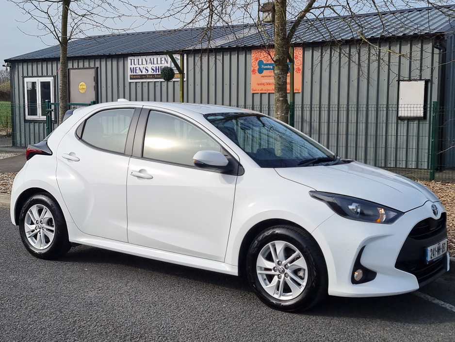2024 Toyota Yaris 1.5L Petrol Hybrid For Sale Images