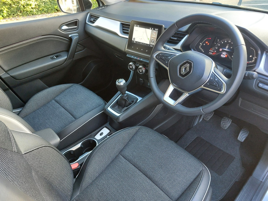 2023 Renault Captur 1L Petrol For Sale Images