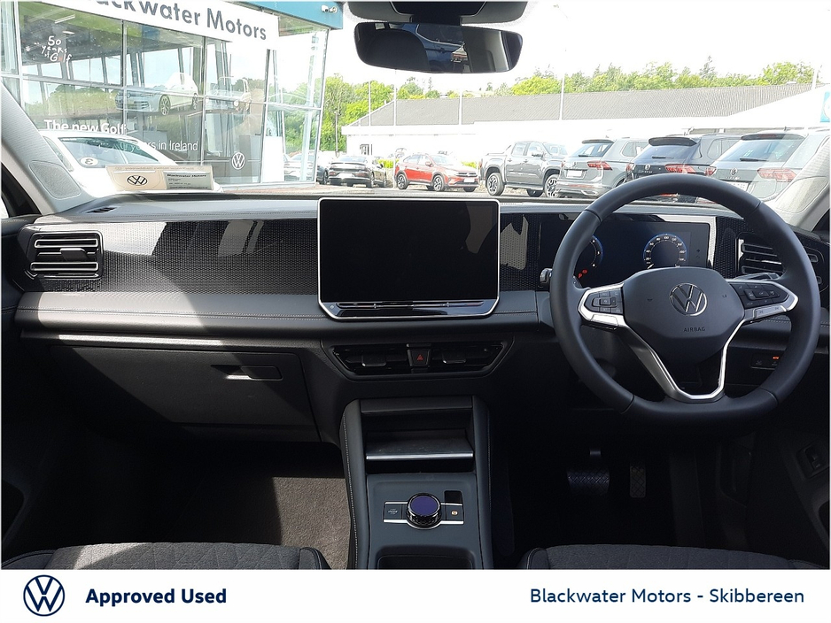 Volkswagen Tiguan 2.0TDI 150BHP LAUNCH EDITION AUTOMATIC — thumbnail 2