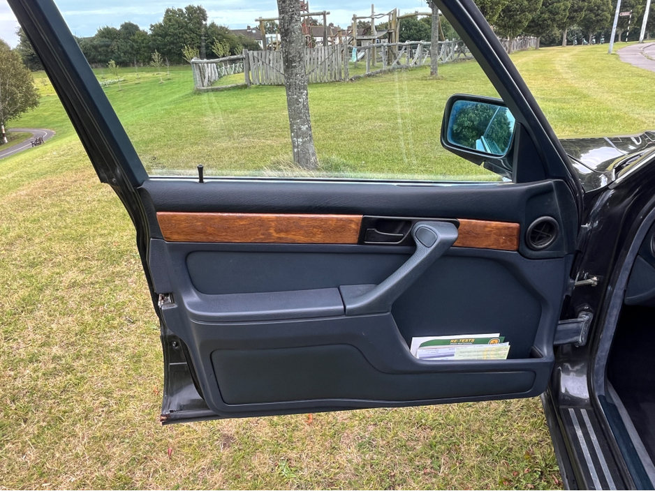 1987 BMW 7 Series 3L Petrol For Sale Images