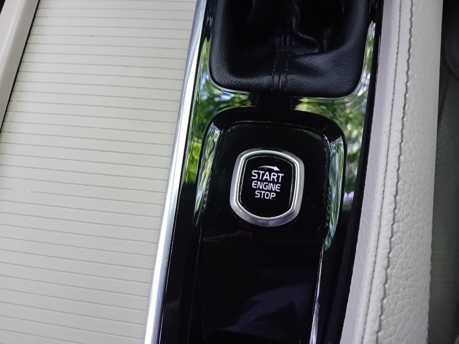 2018 Volvo S90 2L Diesel For Sale Images