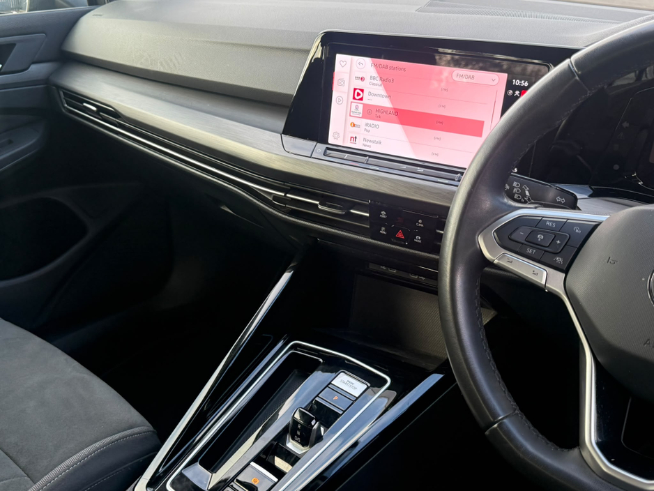 2023 Volkswagen Golf 1.4L Petrol Plug-in Hybrid For Sale Images