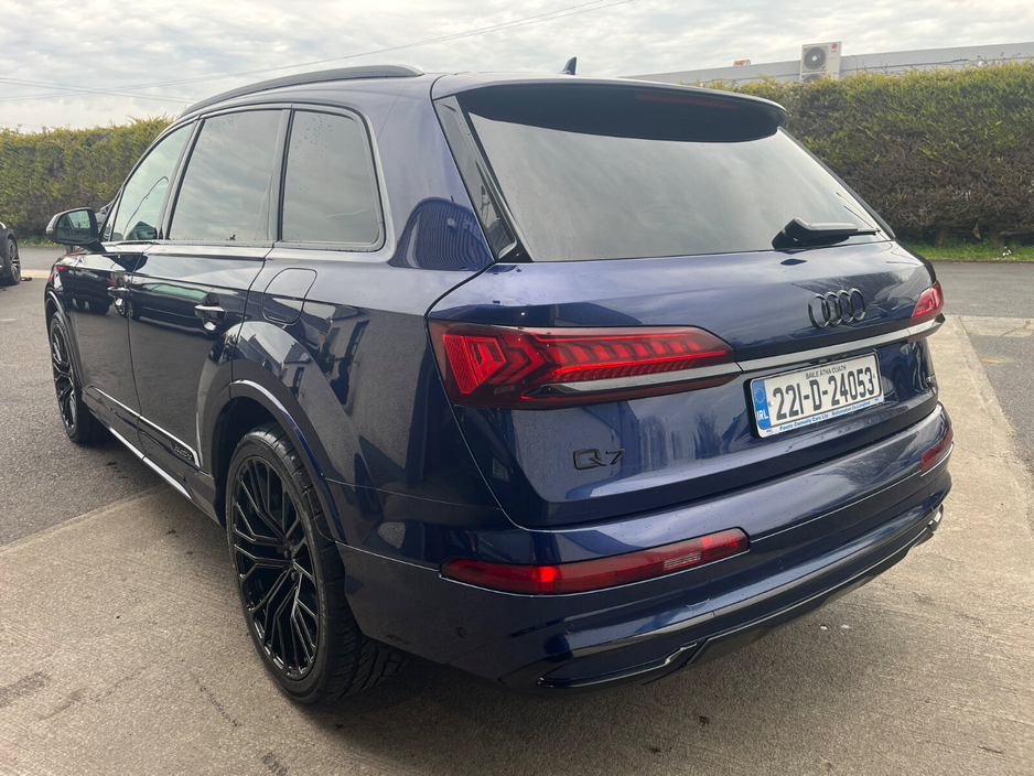 2022 Audi Q7 3L Petrol Plug-in Hybrid For Sale Images