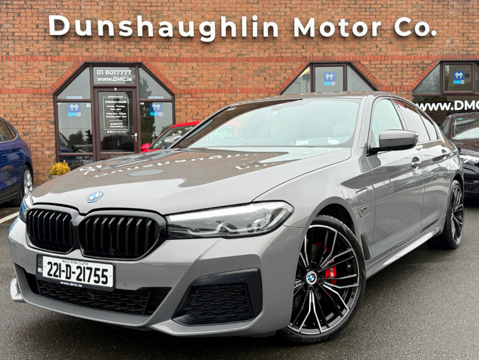 BMW 5 Series 530E M SPORT AUTO *HUGE SPEC & FSH*