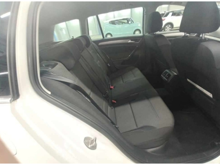 Volkswagen Golf 1.2 TSI Comfortline Estate Petrol Auto — thumbnail 6