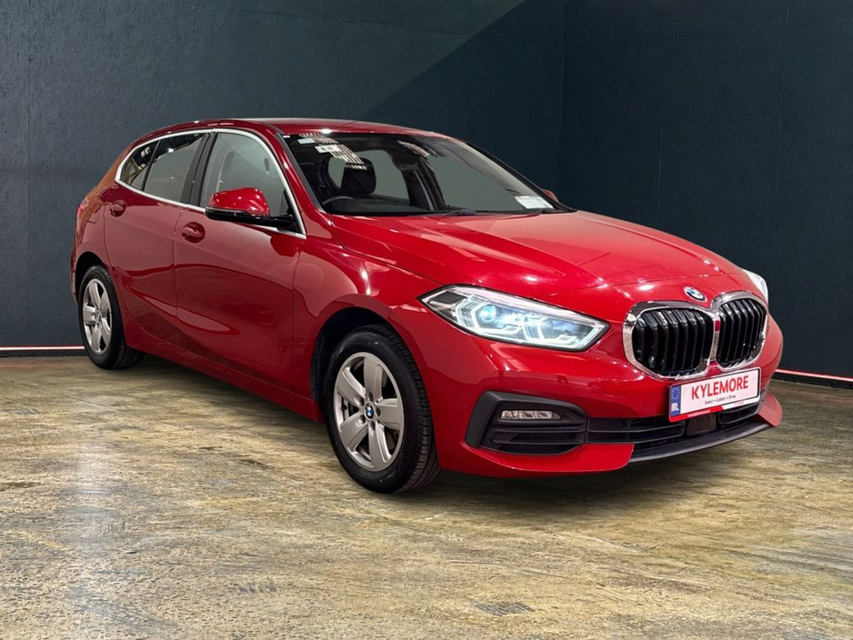 BMW 1 Series 1.5 AUTOMATIC PLAY EDITION - FACTORY ALLOYS - DIGITAL DASH - ELECTRIC SEAT/BOOT - REAR CAMERA/PARKING RADAR — thumbnail 9