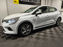 2022 Renault Clio 1L Petrol For Sale Images