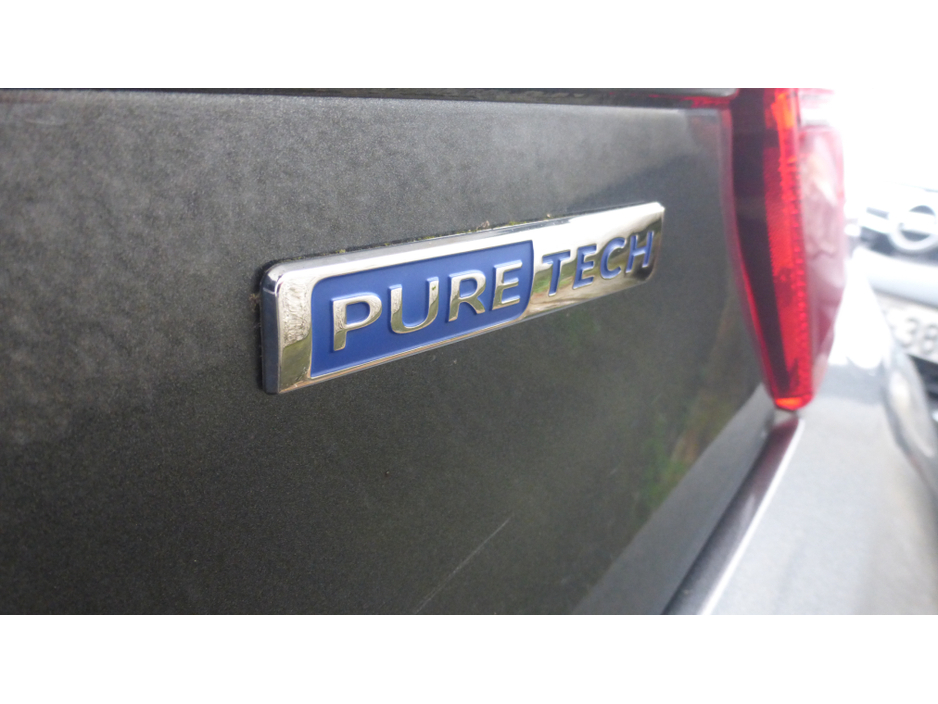 Peugeot 208 PURETECH ACTIVE 3DR DIESEL 1.2 — thumbnail 9