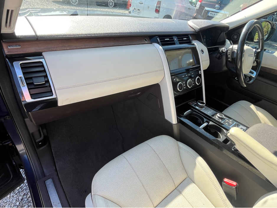 2019 Land Rover Discovery 2L Diesel For Sale Images