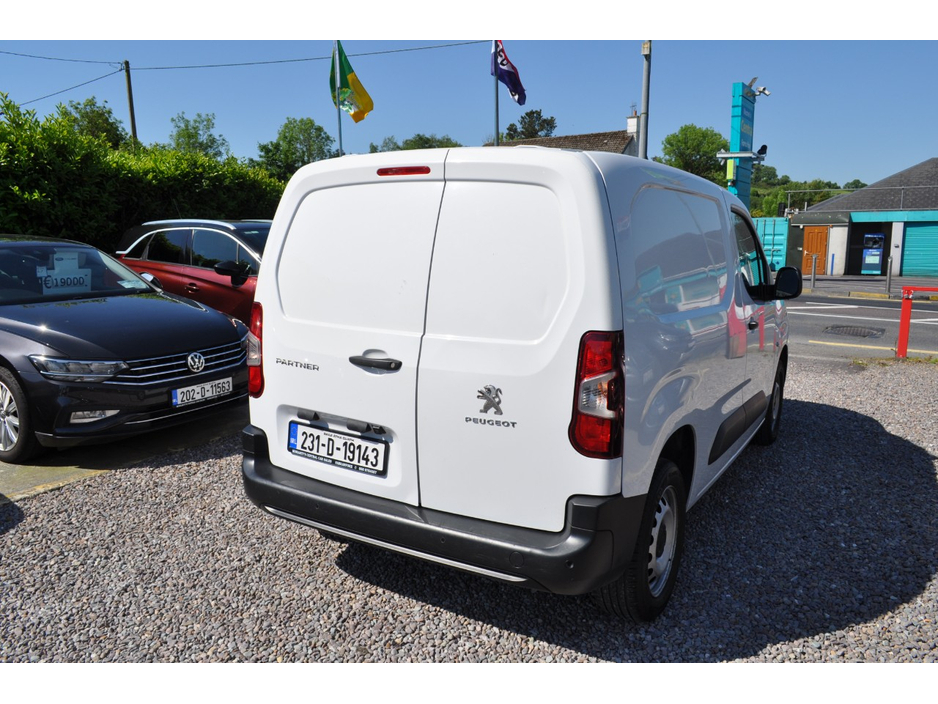 2023 Peugeot Partner 1.5L Diesel For Sale Images