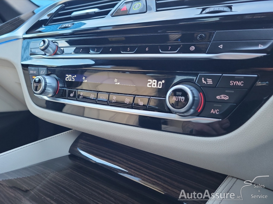 2023 BMW 5 Series 2L Petrol Plug-in Hybrid For Sale Images
