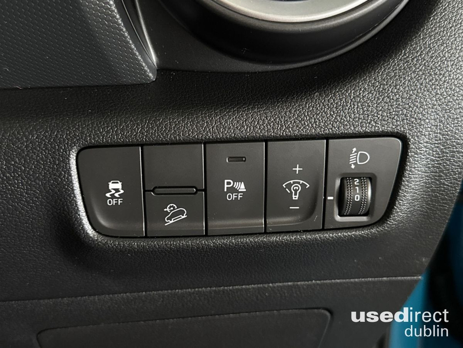Hyundai Kona SE Connect T-GDi 120 MHEV 48v eClutch (iMT)Start/Stop — thumbnail 23