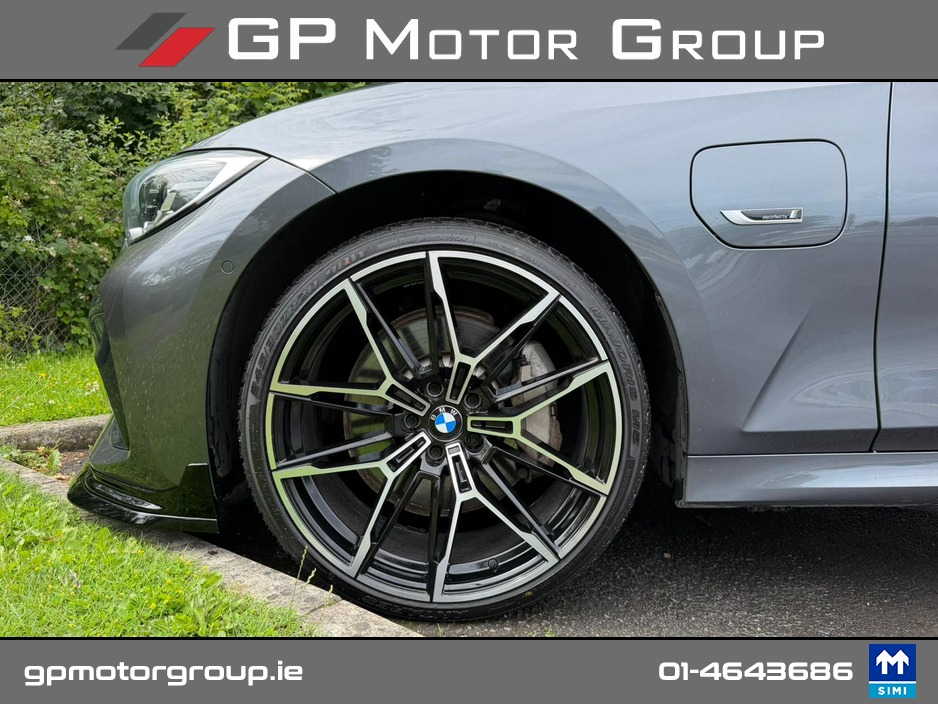 BMW 3 Series 330E XDRIVE M SPORT M PERFORMANCE *1 YEAR WARRANTY* — thumbnail 16