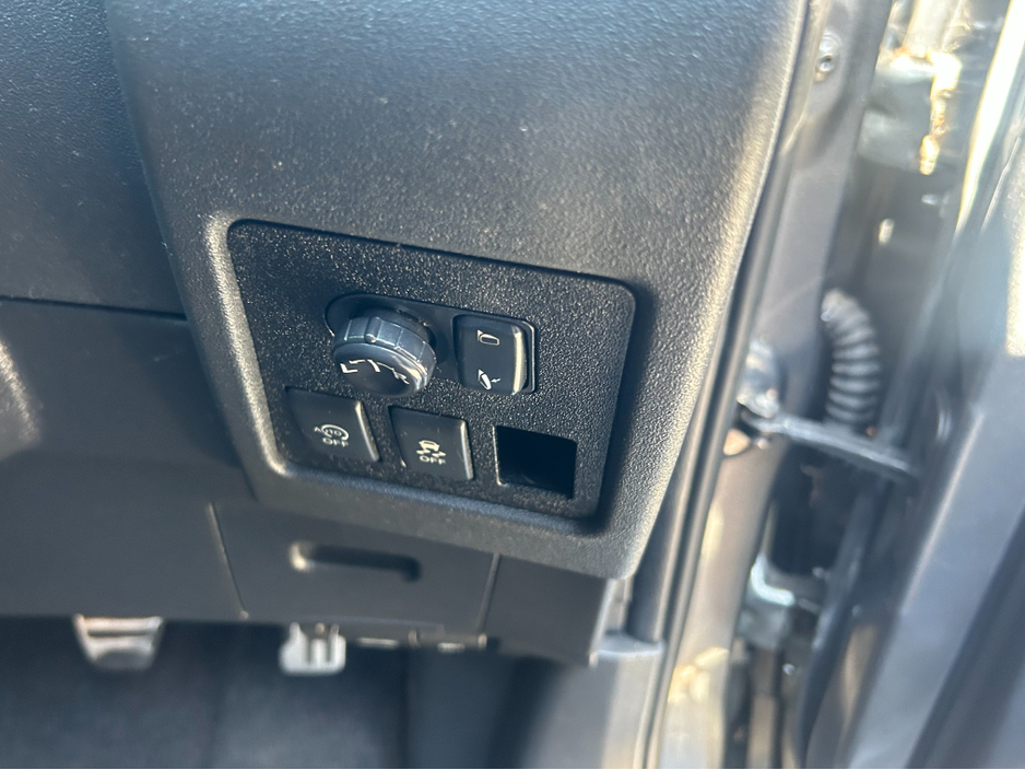 2012 Nissan Qashqai +2 1.6L Diesel For Sale Images