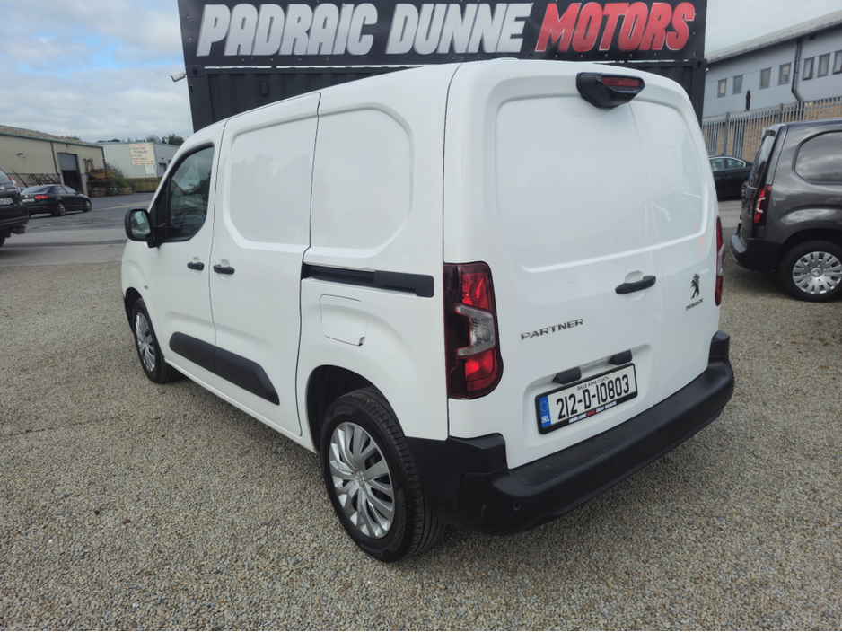 2021 Peugeot Partner 1.5L Diesel For Sale Images