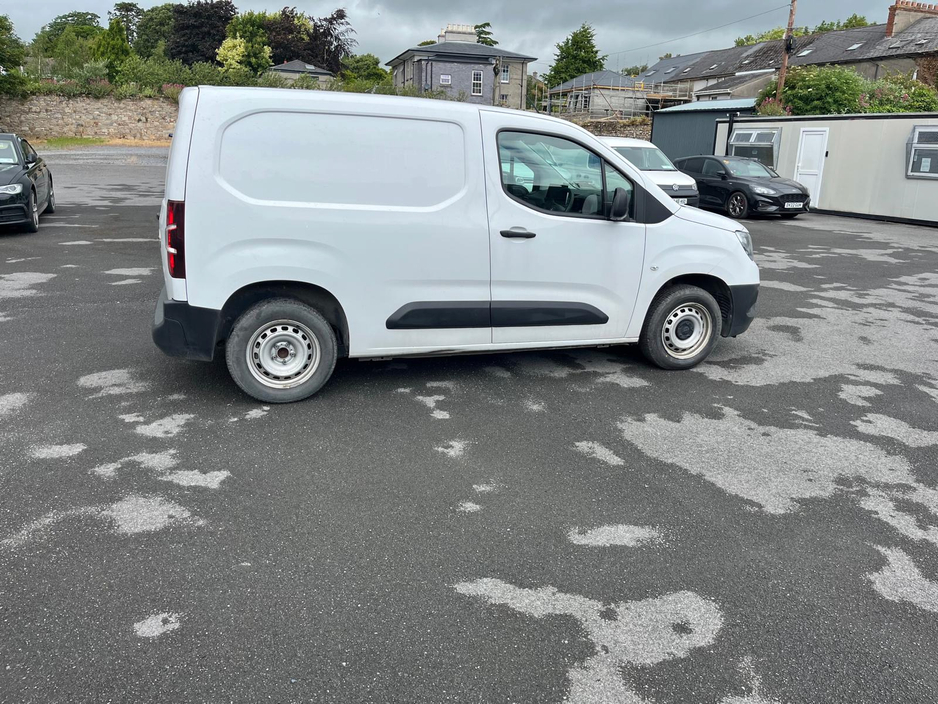2023 Opel Combo 1.5L Diesel For Sale Images
