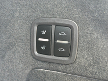 2024 Porsche Cayenne 3L Petrol Plug-in Hybrid For Sale Images