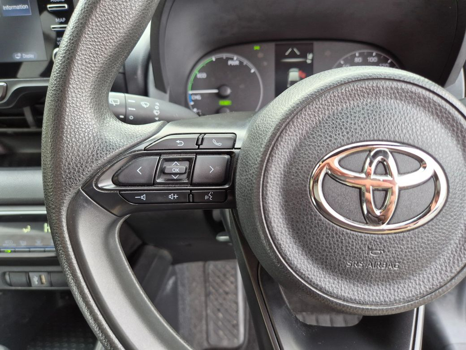 Toyota Yaris 1.5 HYBRID / X SPEC / TAX €160 — thumbnail 19