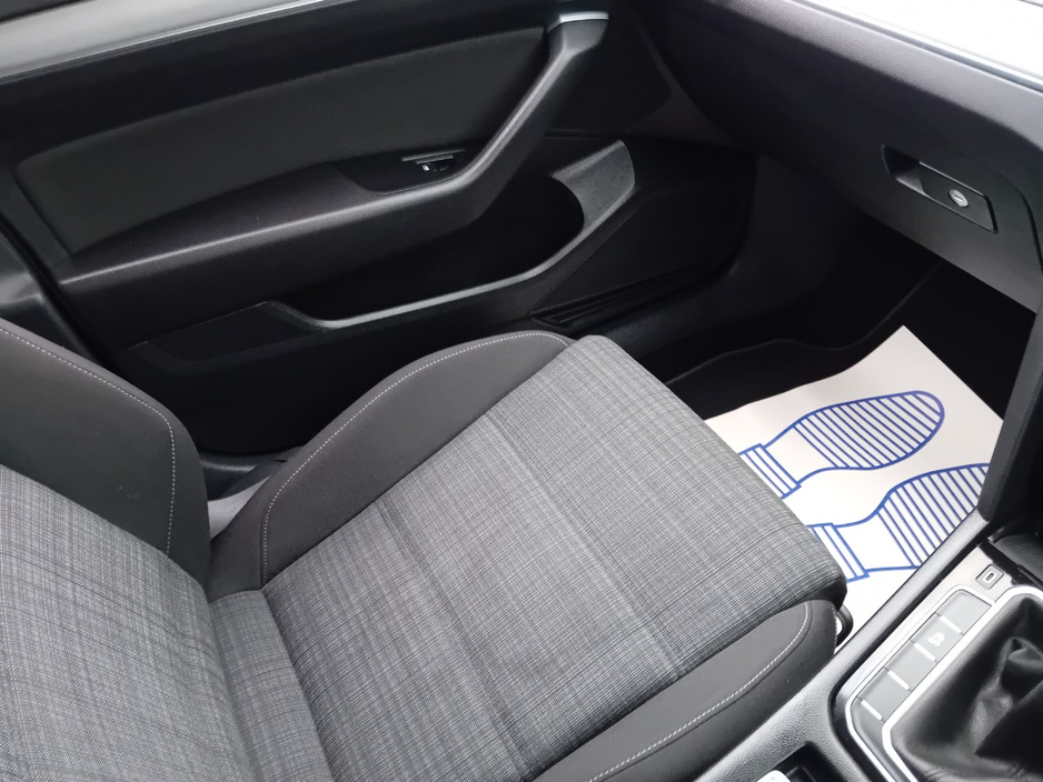 2021 Volkswagen Passat 2L Diesel For Sale Images