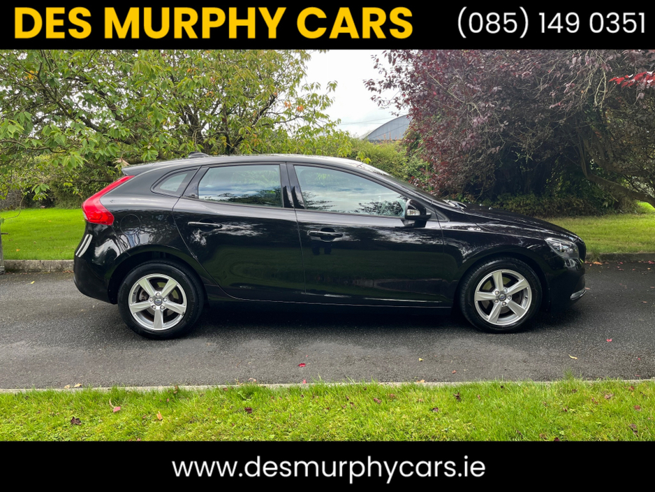 2016 Volvo V40 2L Petrol For Sale Images