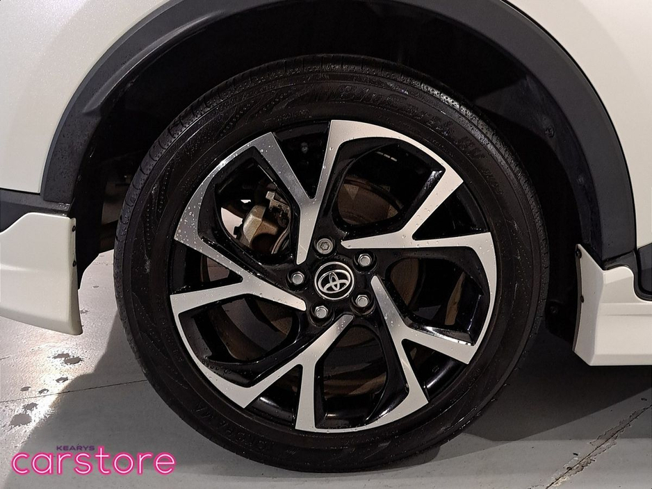 Toyota C-HR 1.8 HYBRID — thumbnail 14