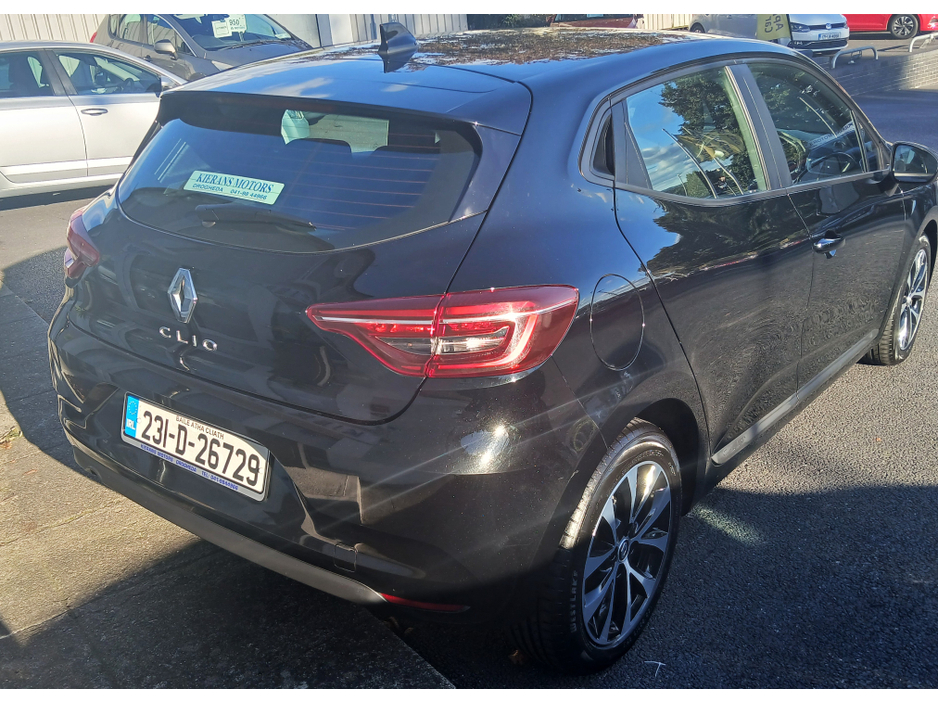 2023 Renault Clio 1L Petrol For Sale Images
