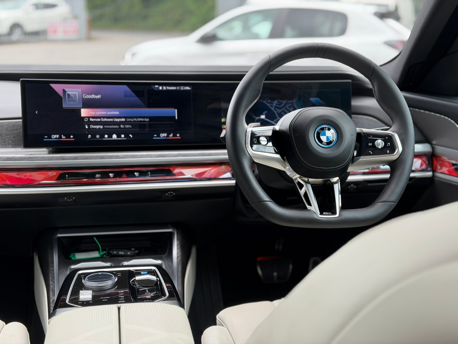2025 BMW i7 0L Electric For Sale Images