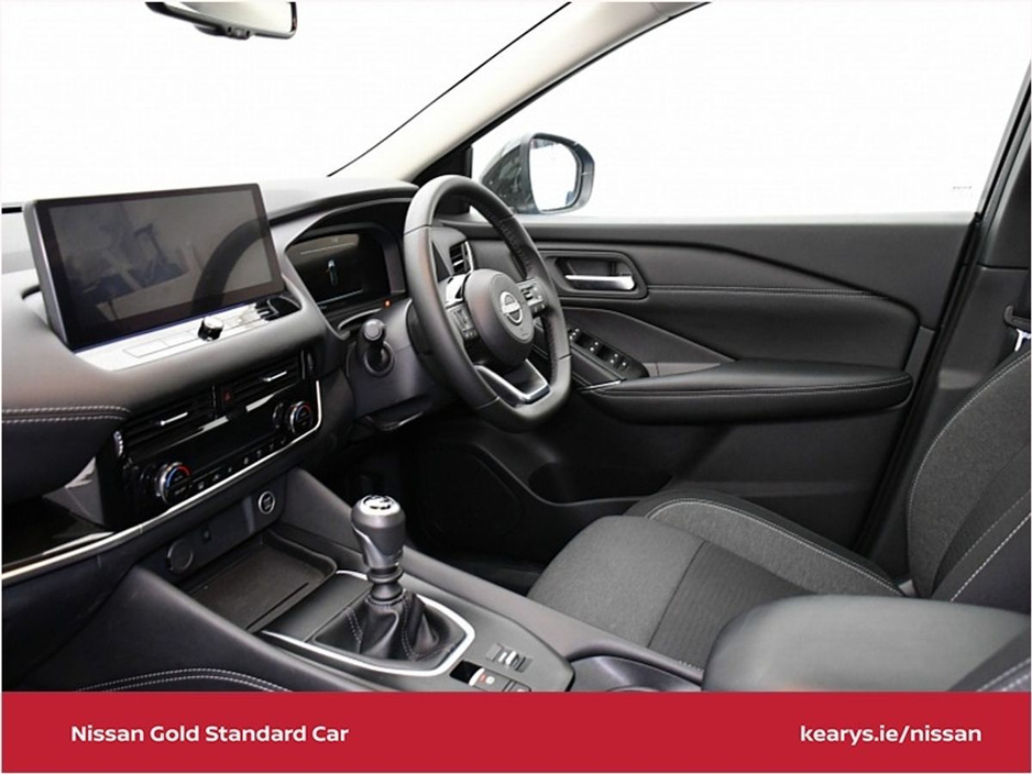 Nissan Qashqai 1.3 PET MILD HYBRID SV PREMIUM - 1 OWNER WITH A FULL SERVICE HISTORY — thumbnail 5