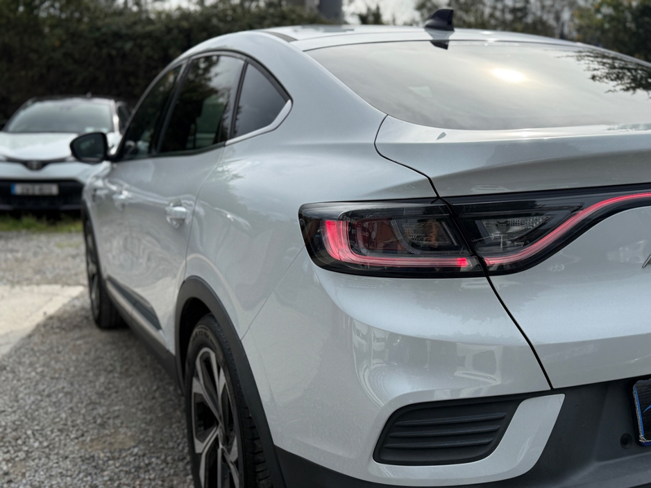 2025 Renault Arkana 1.6L Petrol Hybrid For Sale Images