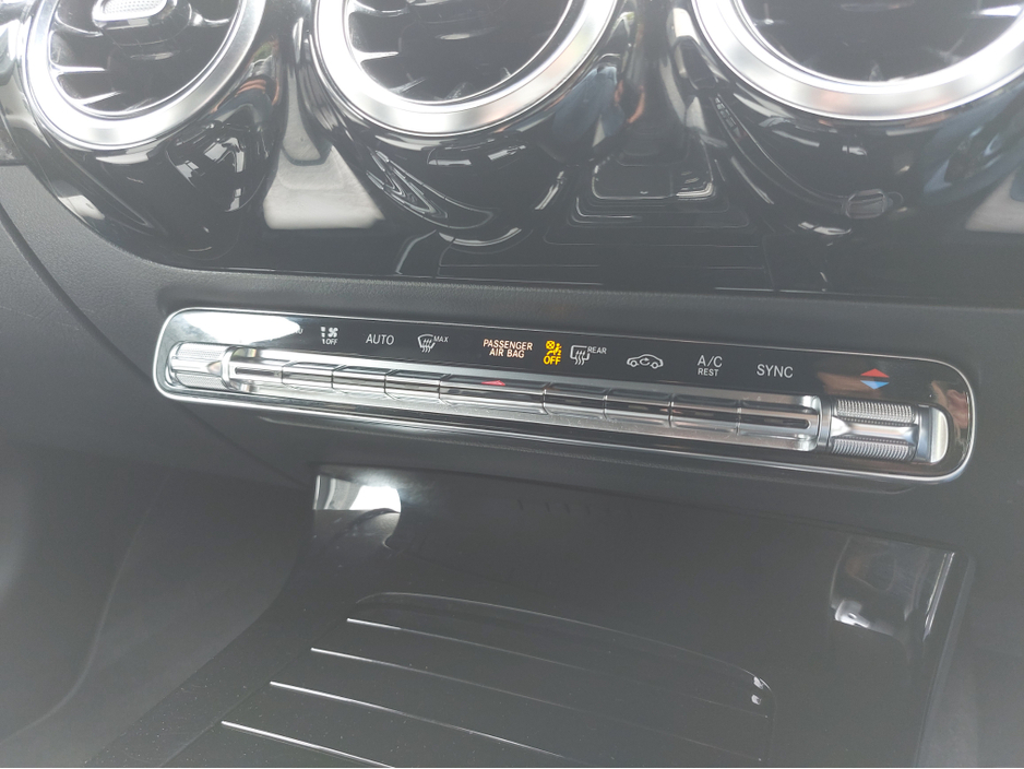 2020 Mercedes-Benz CLA Class 1.3L Petrol For Sale Images