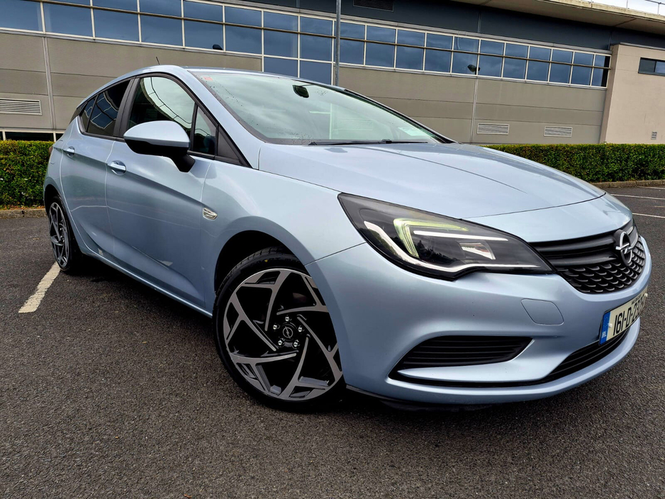 Used Opel Astra 2016 in Dublin