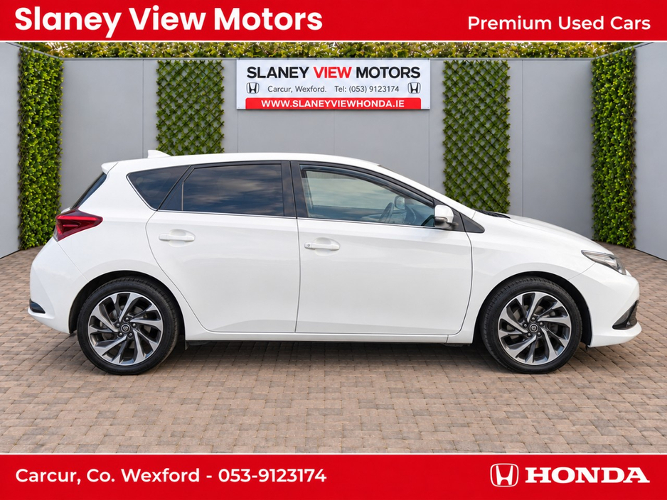 2015 Toyota Auris For Sale Images