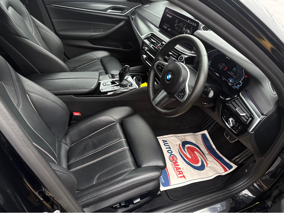 2021 BMW 5 Series 2L Petrol Plug-in Hybrid For Sale Images
