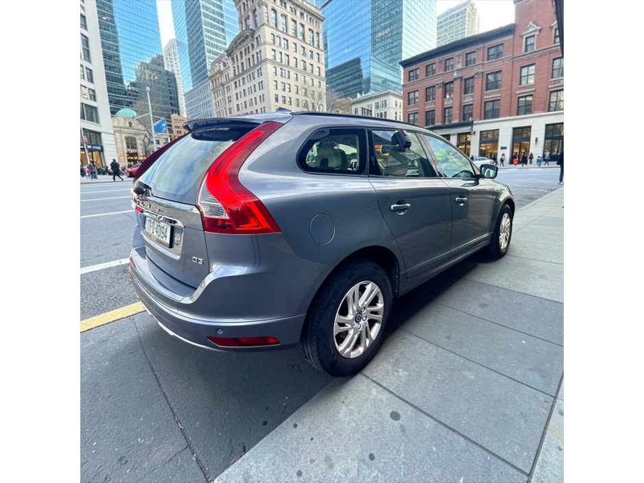 2017 Volvo XC60 2L Diesel For Sale Images