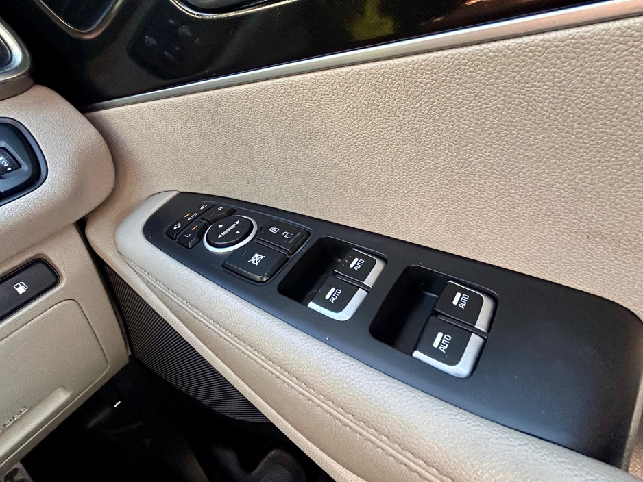 2016 Kia Sorento 2.2L Diesel For Sale Images