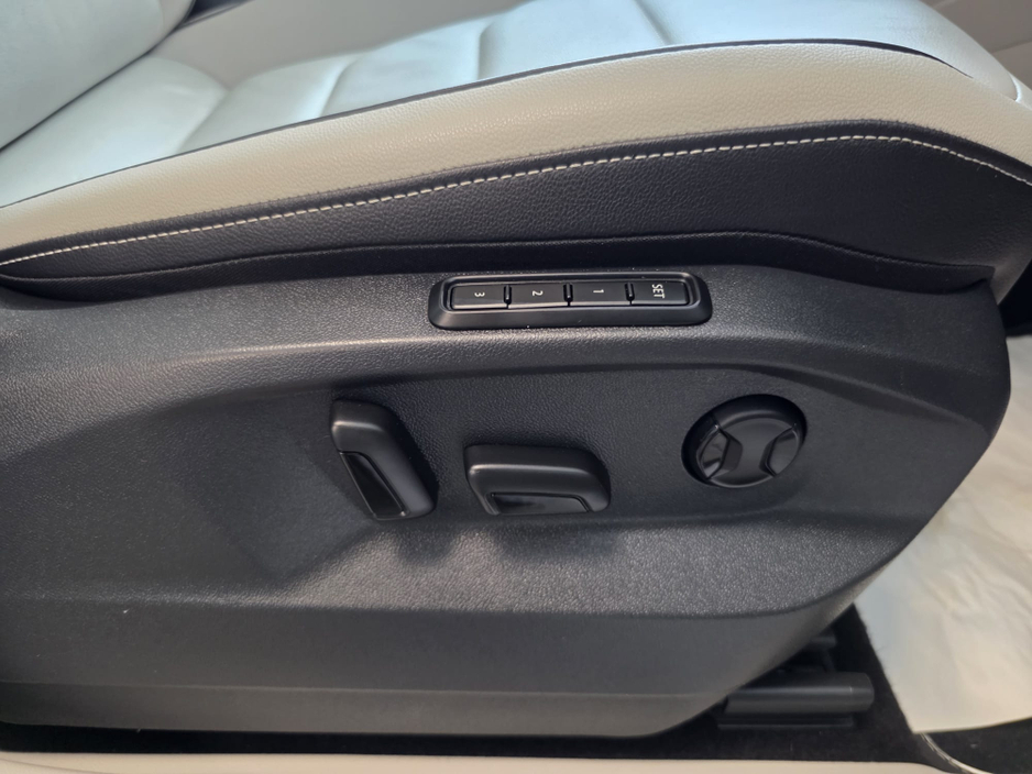 2020 Volkswagen Tiguan 1.5L Petrol For Sale Images