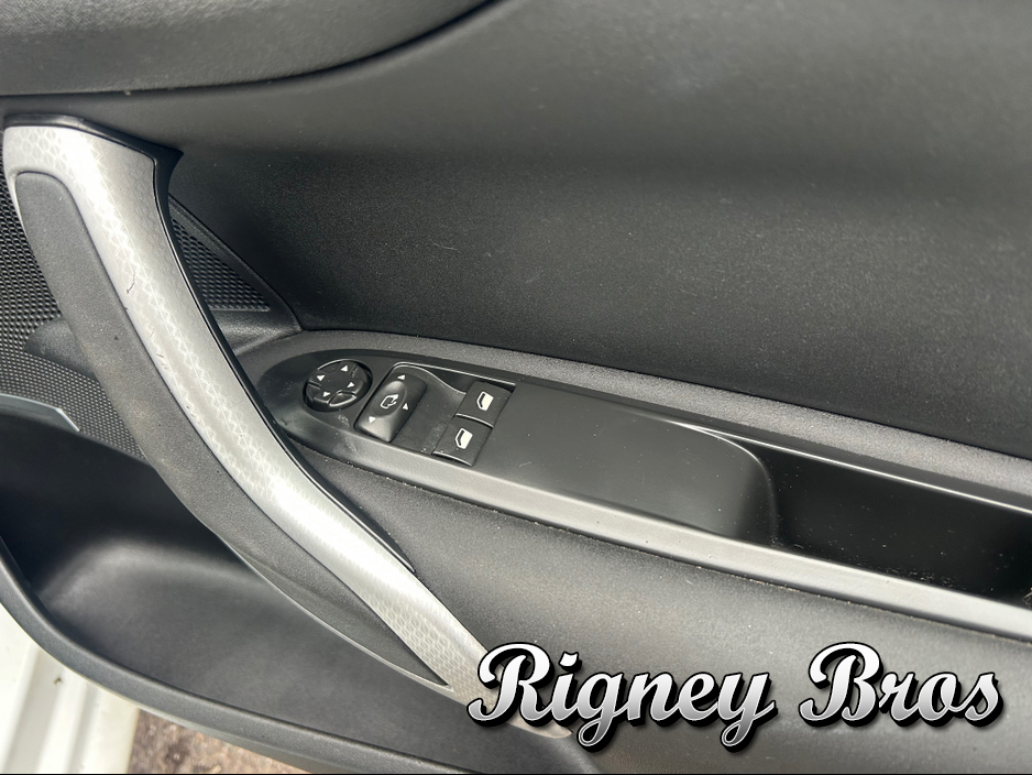 2019 Citroen DS4 1.6L Diesel For Sale Images