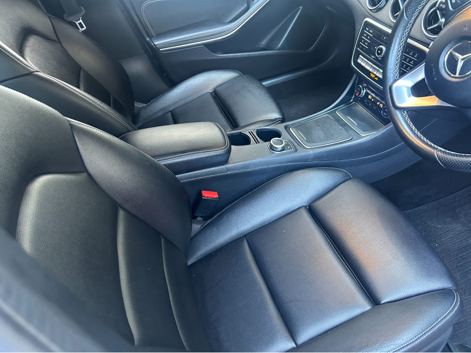 2018 Mercedes-Benz GLA Class 2.1L Diesel For Sale Images