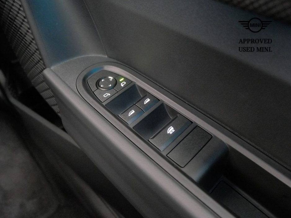 2025 MINI Hatch 2.0L Petrol For Sale Images