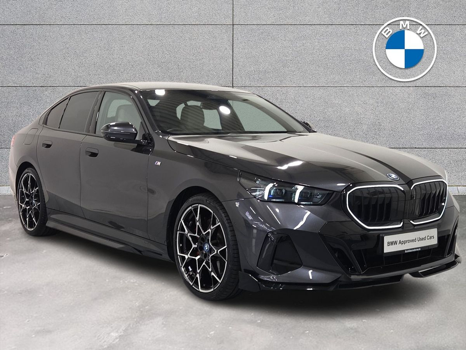 2025 BMW 5 Series 3L Petrol Plug-in Hybrid For Sale Images