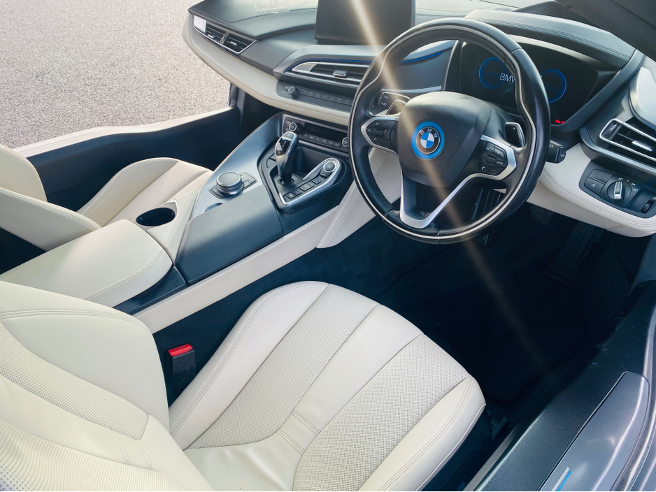 2017 BMW i8 1.5L Petrol Plug-in Hybrid For Sale Images
