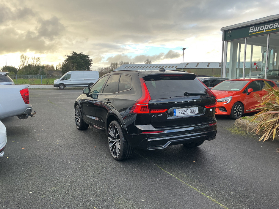 2022 Volvo XC60 2L Petrol Plug-in Hybrid For Sale Images