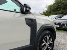 2025 Dacia Duster 1.6L Petrol Hybrid For Sale Images