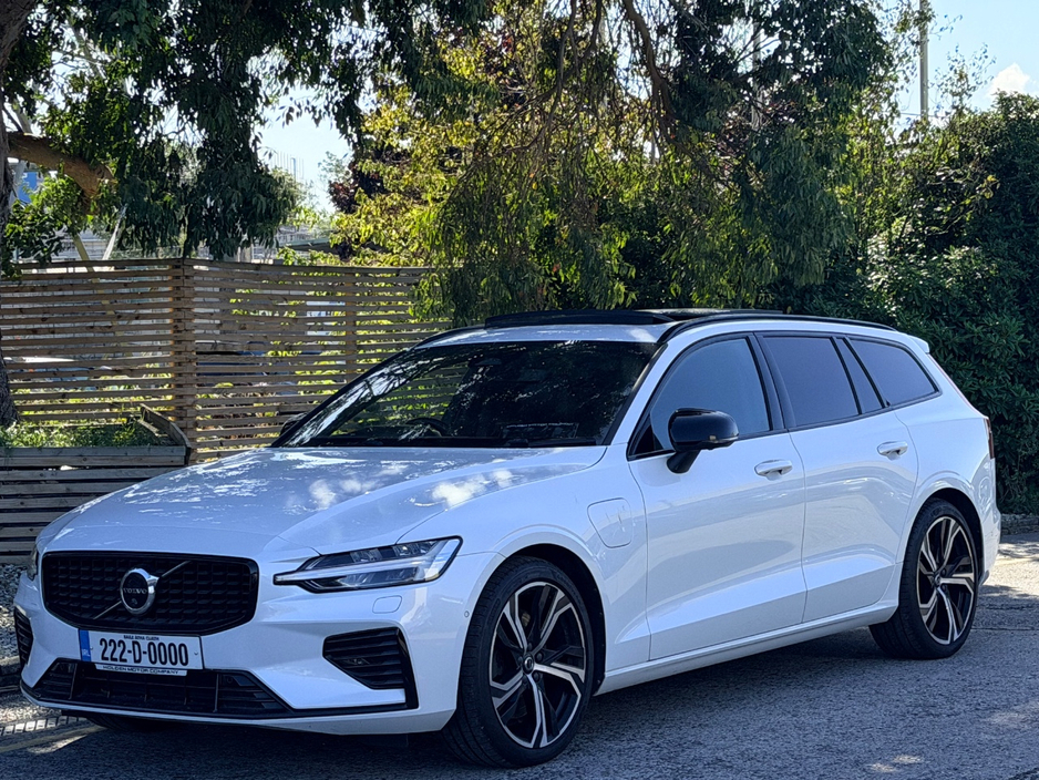 Used Volvo V60 2022 in Dublin