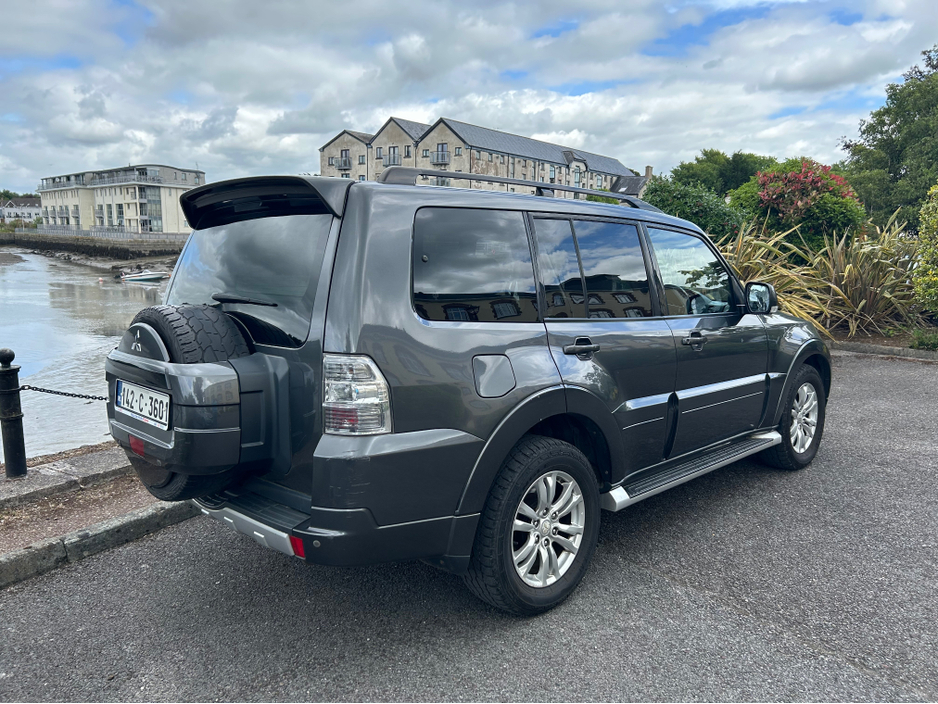 2014 Mitsubishi Pajero 3.2L Diesel For Sale Images